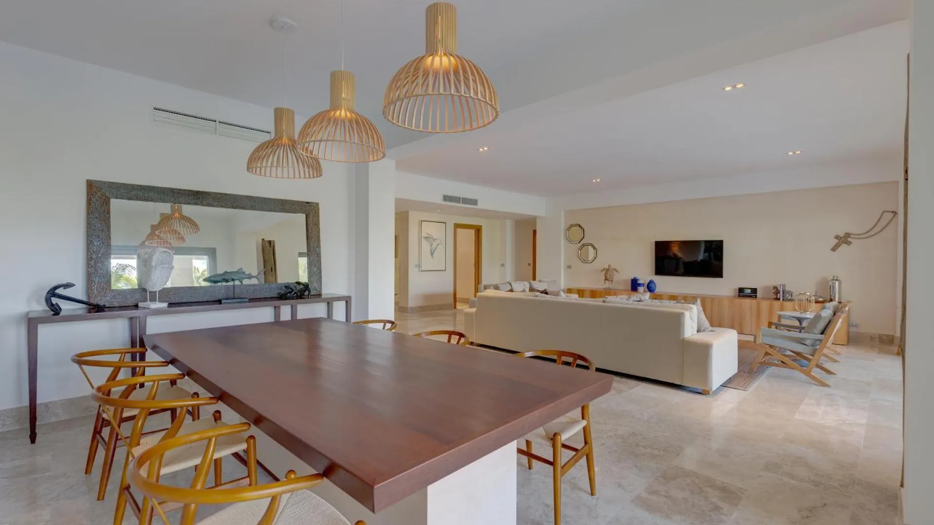 Beach Front Marina & Golf Luxe Condo Playa Mujeres Cancún Appartamento