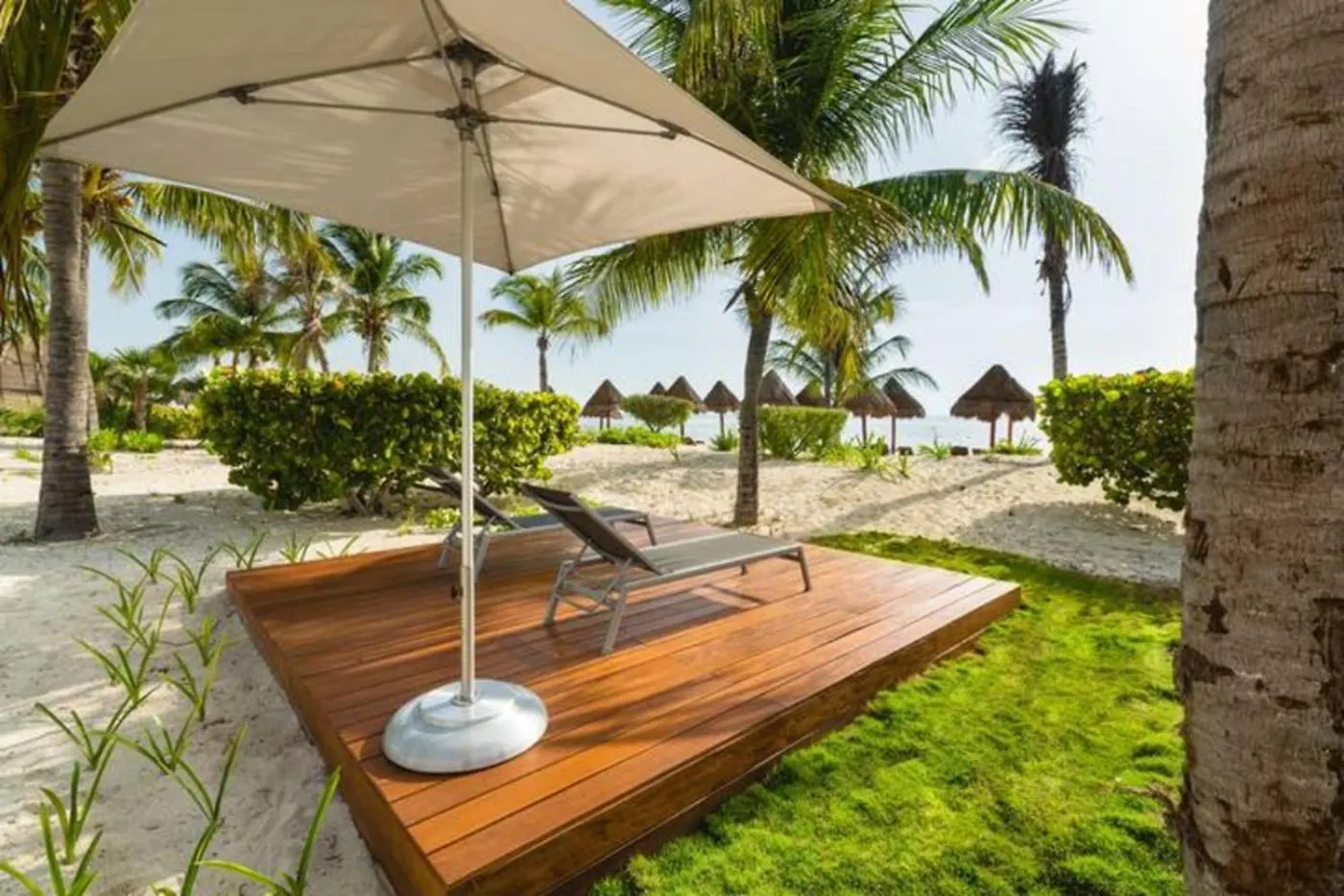 Beach Front Marina & Golf Luxe Condo Playa Mujeres Cancún 0*,