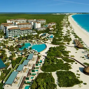 Dreams Playa Mujeres Golf & Cancun