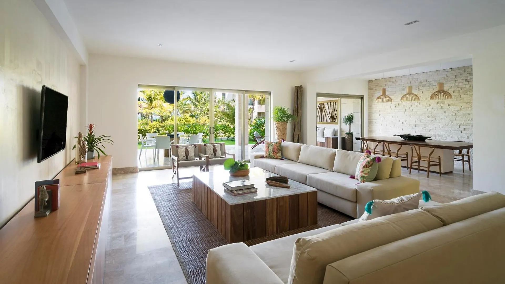 Apartment Beach Front Marina & Golf Luxe Condo Playa Mujeres Cancun