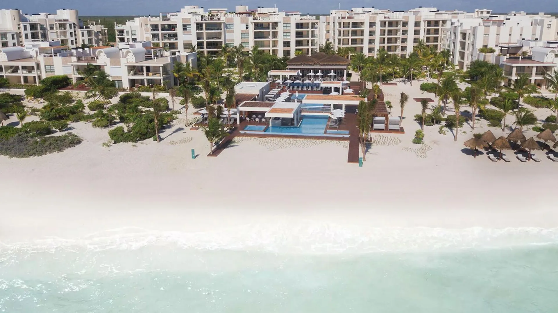Beach Front Marina & Golf Luxe Condo Playa Mujeres Cancun Apartment